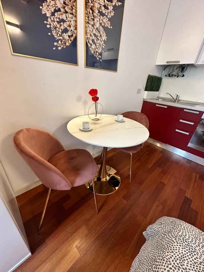 Cozy Apartment Center Bergamo Esterno foto