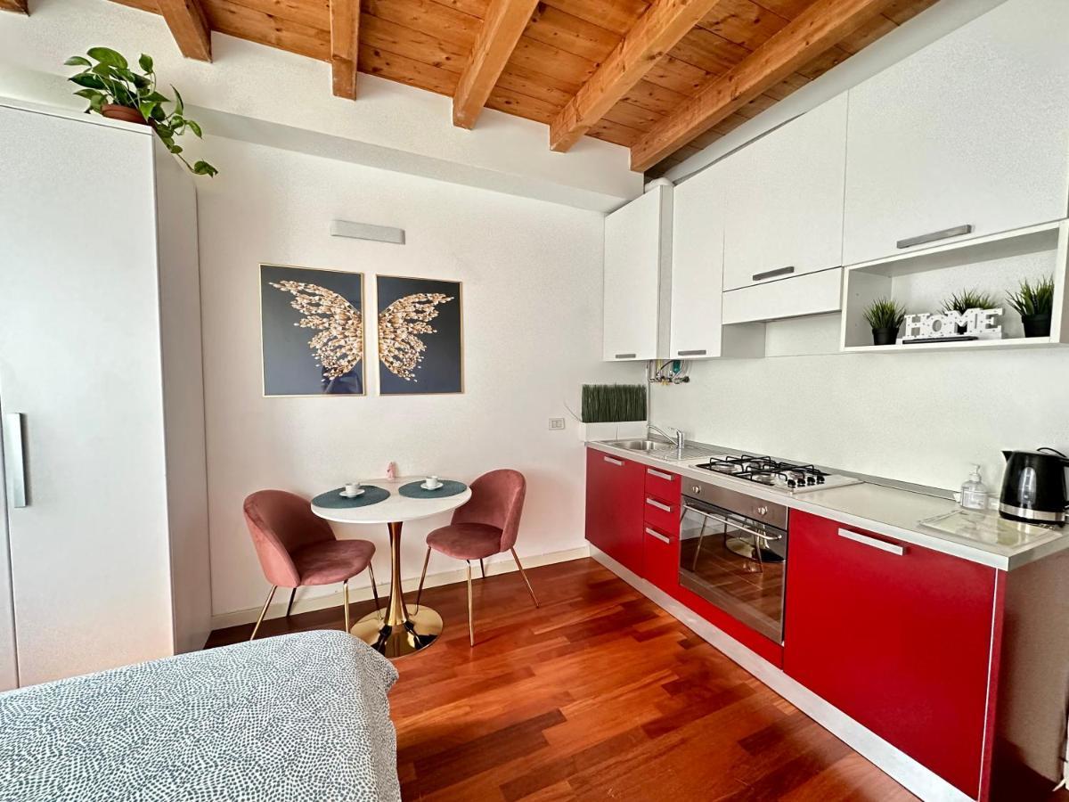 Cozy Apartment Center Bergamo Esterno foto